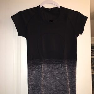 Lululemon Swiftly Tech Short Sleeve